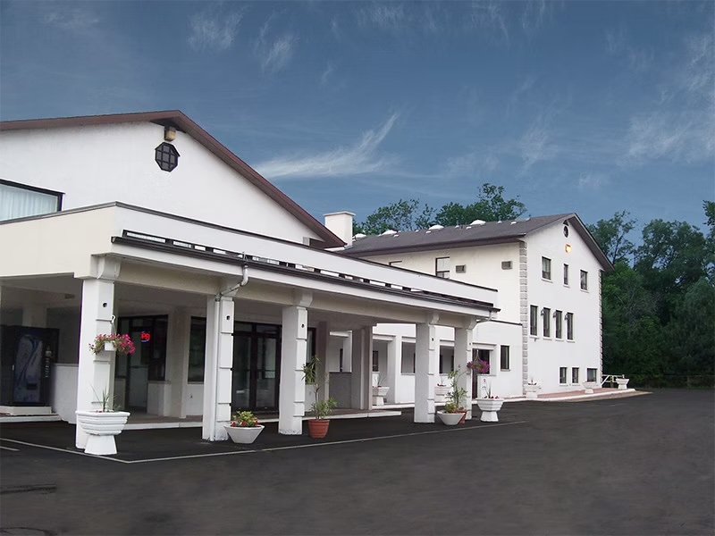Exterior view of Kleinburg Inn
